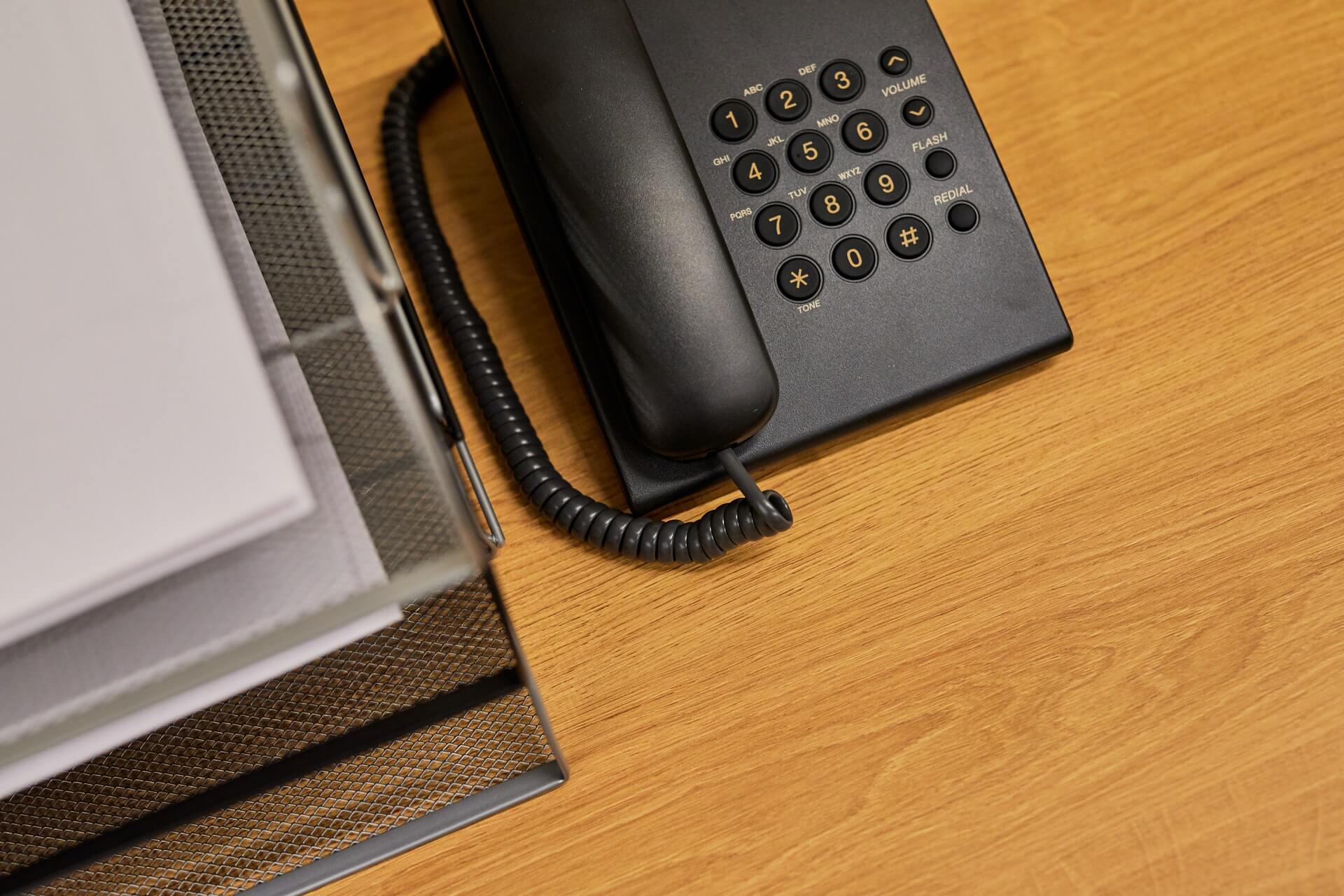 Discover the benefits of a 4 line phone system for your business - Multiple lines for simultaneous calls
